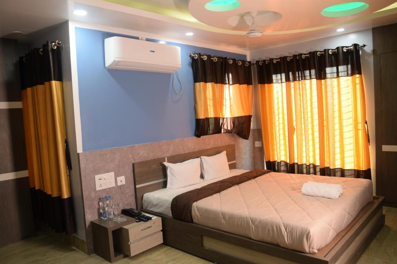 Hotel Nandini Baharampur Extérieur photo