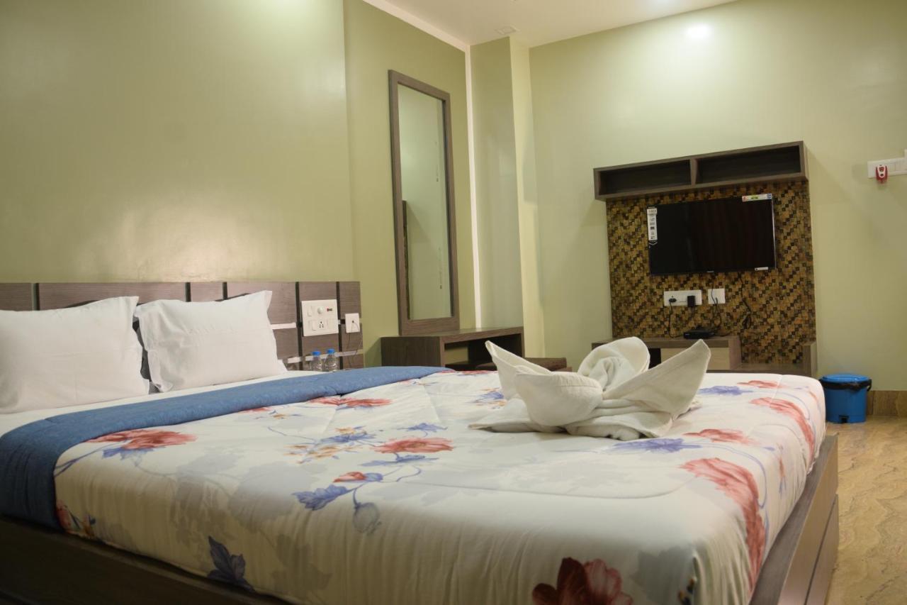 Hotel Nandini Baharampur Extérieur photo